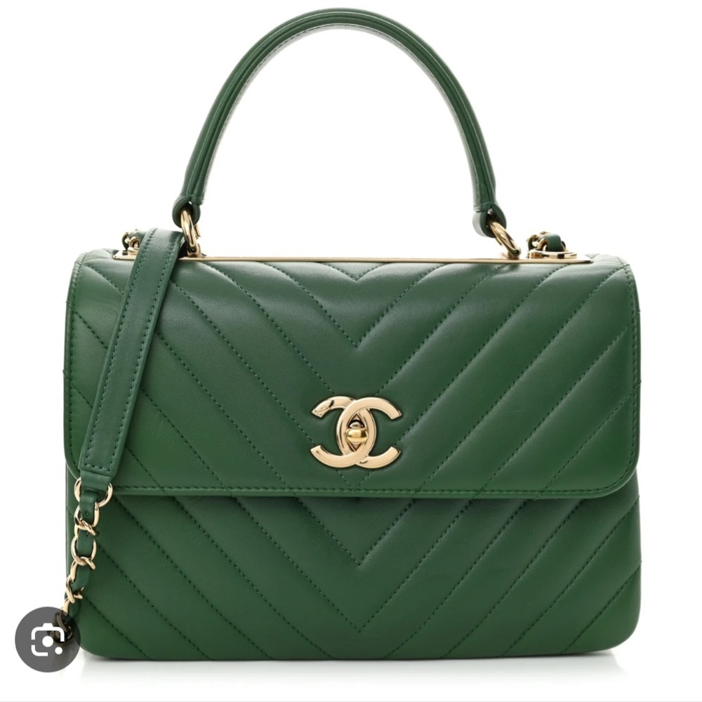 Chanel Trendy bag in green lambskin